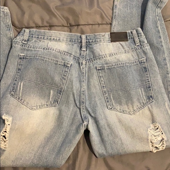 Beyond the limit 36x32 distressed jeans - Picture 4 of 6